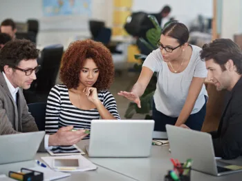 Today’s Blog Industry Finance  Business Consulting. - PG娱乐