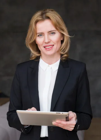 Our Financial Experts The Team  Member Solution. - PG娱乐